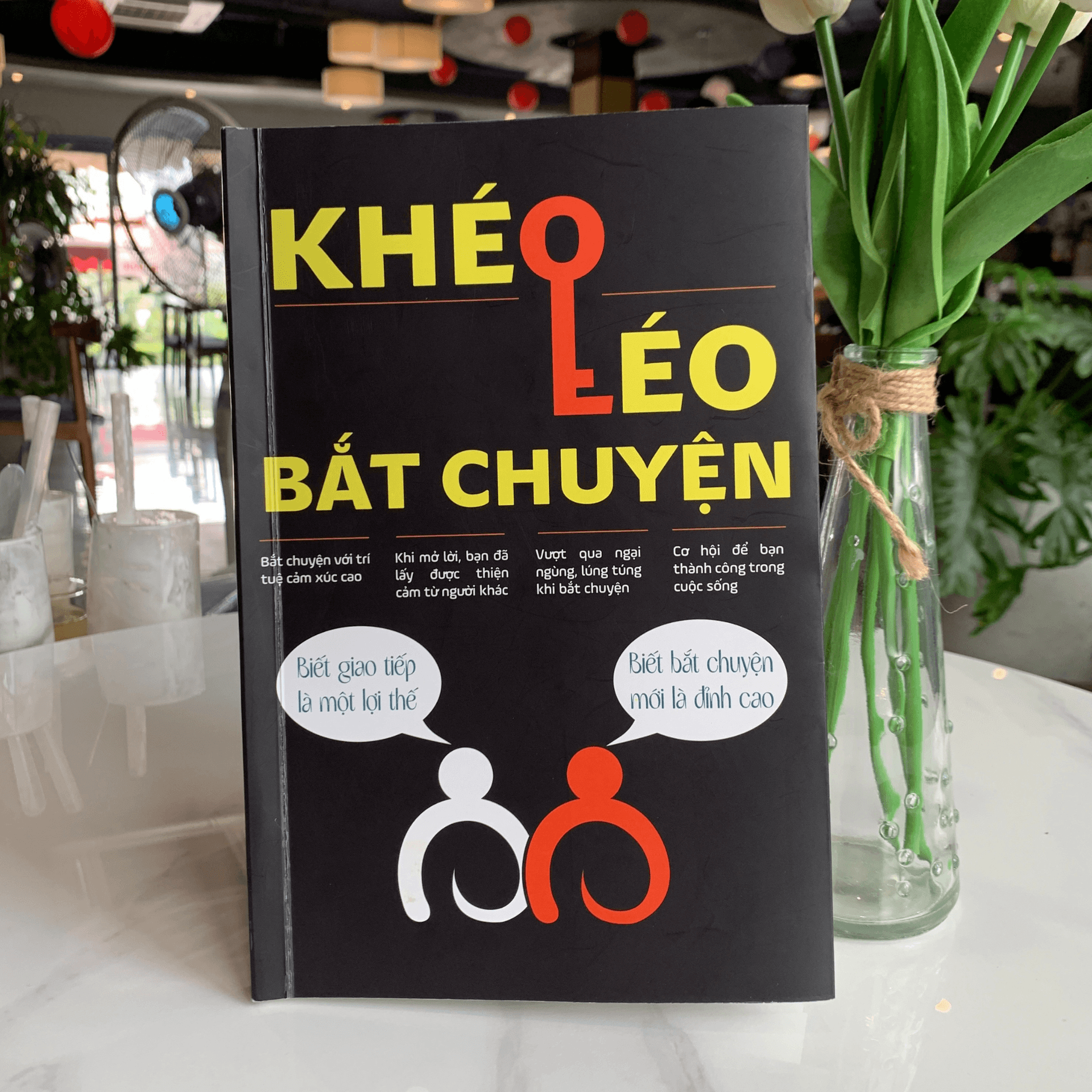 Sách  khéo léo bắt chuyện