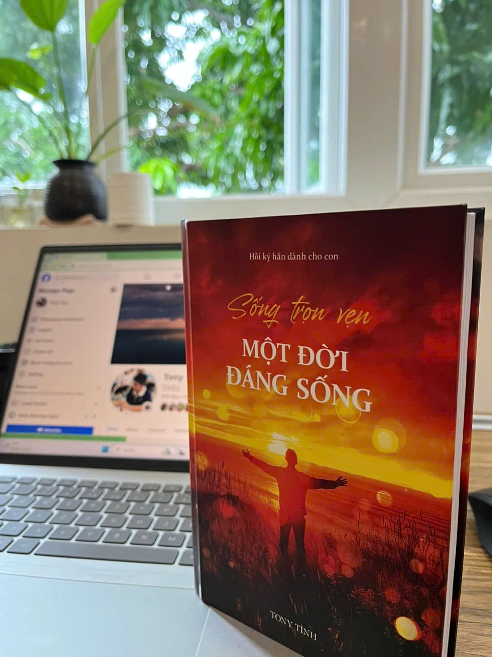 Ảnh bìa Sách Sống trọn vẹn một đời đáng sống